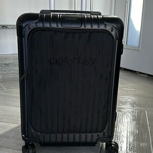 RIMOWA black FIRM PRICE